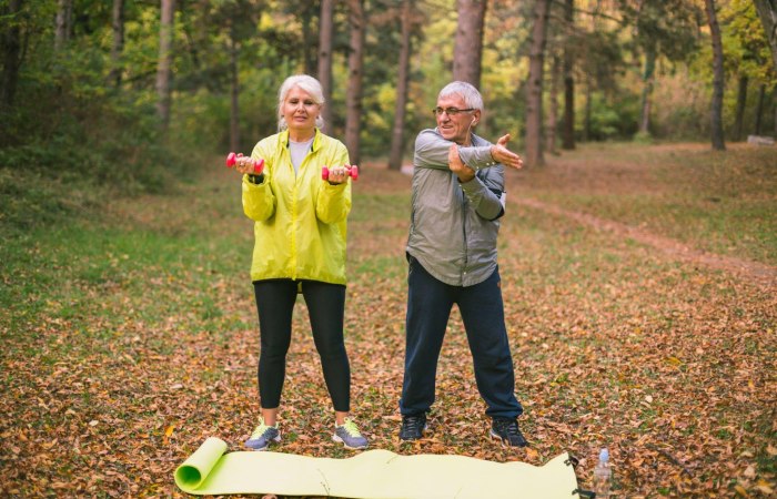 How to Stay Healthy as a Senior (1)