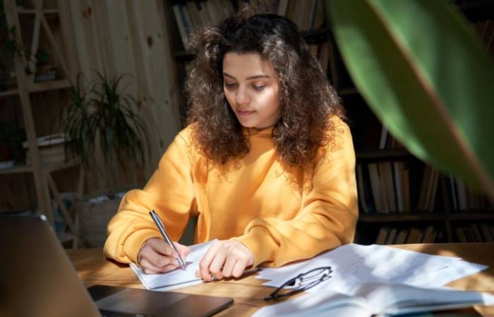 Why Write for Digitalbeautyweb - Hot Air Brush Write for Us